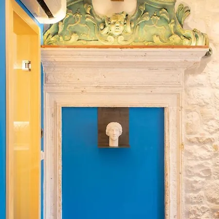 Domus Maritima Τρογκίρ