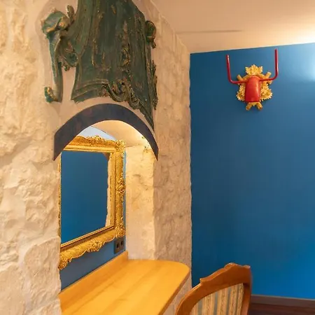 Domus Maritima 3*
