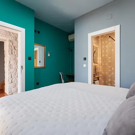 Domus Maritima Τρογκίρ