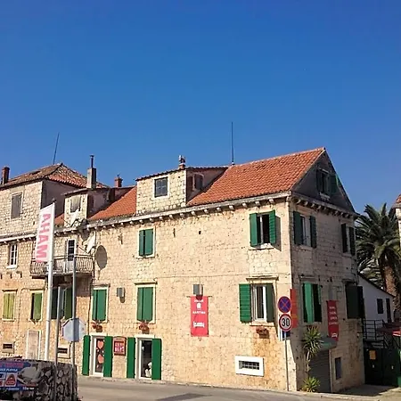 Domus Maritima 3*