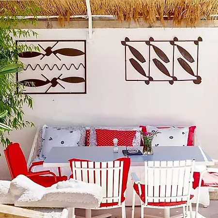 Domus Maritima מלון 3*