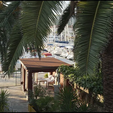 Domus Maritima 3* Traù