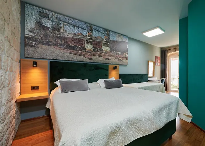 Domus Maritima Hotel 3*